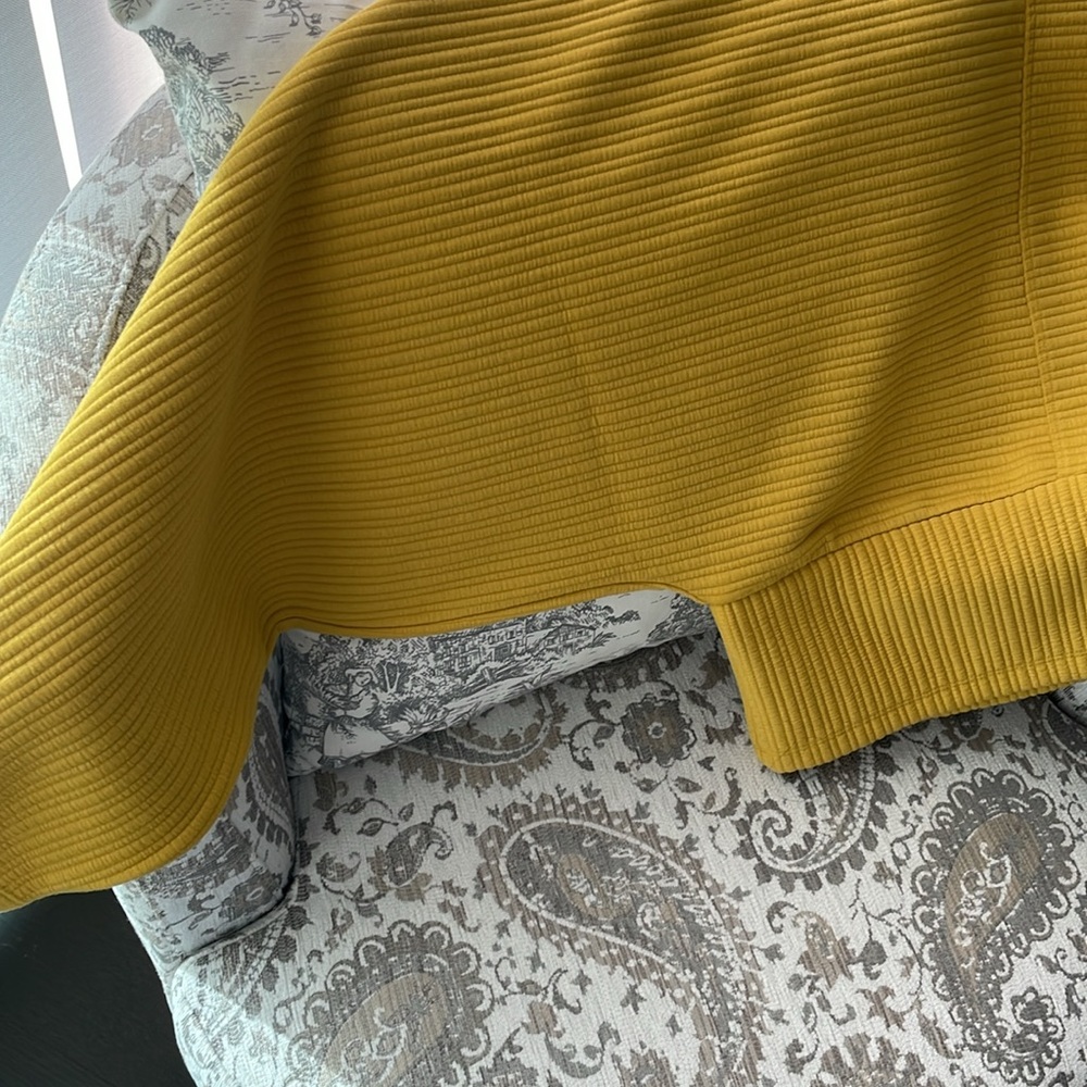 Babaton Yellow Ribbed Cropped Sweater - Picture 5 of 5